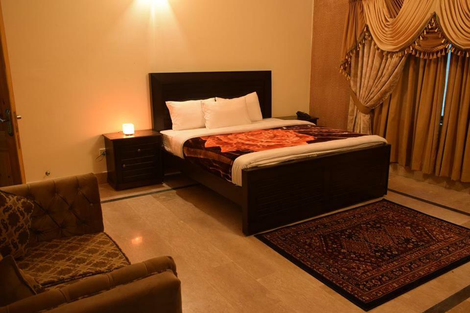 Royal Emirates Residence Абботтабад Екстер'єр фото